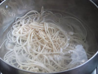 好吃的豆豉辣椒酱拌面做法图解10)