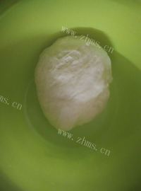美味营养的奶酥粒餐包做法图解9)