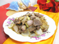 家常菜圆葱炒肉