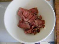 肉片芹菜做法图解1)