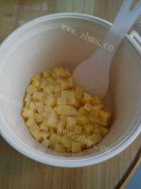 美味的土豆肉饼做法图解4)