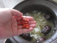 美味的红枣银耳汤
