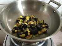 美味红烧茄子做法图解6)