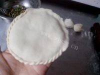 自己做的韭菜肉饼做法图解11)