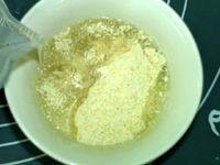 鲜美紫菜虾皮玉米粥做法图解3)