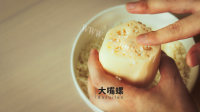 美容养颜的滋补红糖糯米藕做法图解3)