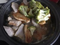 家常南瓜香芋海鲜煲做法图解5)