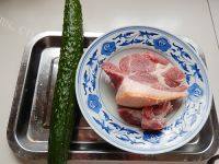 家常菜黄瓜炒瘦肉做法图解1)