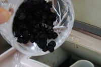自制蓝莓面包做法图解5)