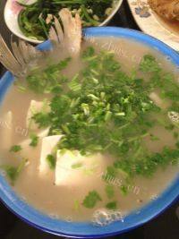 自制鱼头豆腐汤