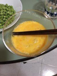 老干妈腊肠炒饭做法图解1)