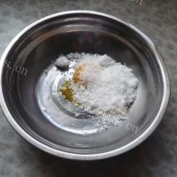 原味奶香冰淇淋做法图解3)