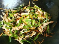 美味营养的鱼香肉丝做法图解8)