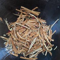 家常菜青椒豆干做法图解5)