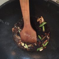 诱人的红烧带鱼做法图解9)