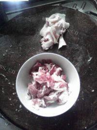 DIY美食-苦瓜炒肉片做法图解2)