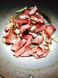 家常菜小炒腊肉做法图解6)
