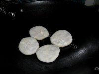 自制猪肉馅饼做法图解8)