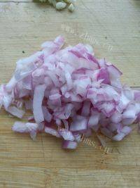 易做的豆角炒肉做法图解1)