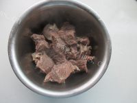 美味的红烧牛肉面做法图解4)