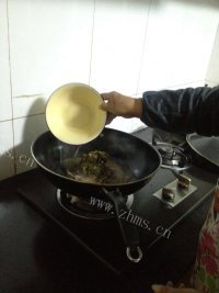 玉盘珍馐的酸菜鱼做法图解10)