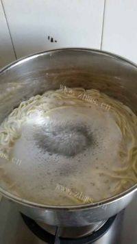 自己做的鸡蛋炒面做法图解5)