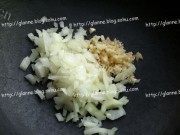 美味的酥炸大虾配茄汁做法图解2)