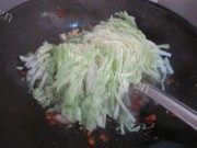 家常菜剁椒圆白菜做法图解5)