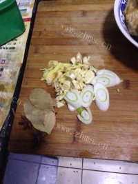 美味营养的蚝油鸡翅做法图解4)