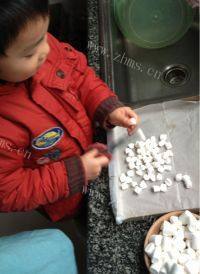 蒜香味牛轧糖做法图解3)