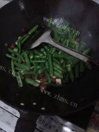 开胃的豆角炒肉做法图解7)
