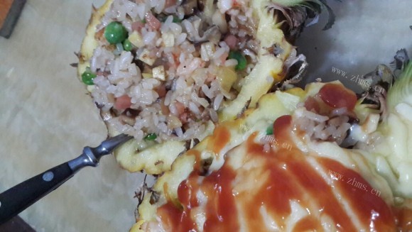 香气浓郁的菠萝饭