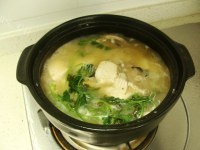 美味的香菜鱼头豆腐汤做法图解7)