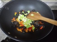 家常五彩蚕豆做法图解6)