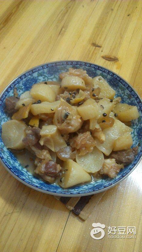 牛筋炖萝卜