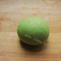 翠绿的菠菜饺子做法图解3)