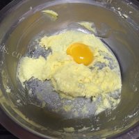 诱人的葡萄奶酥做法图解3)