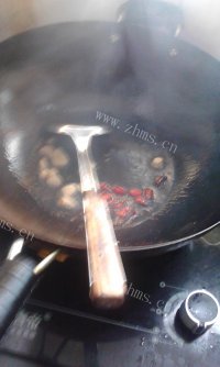 美味的素炒茄子干做法图解4)