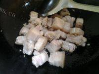 家常菜油豆腐烧肉做法图解3)