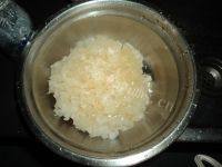 美味的糯米红枣粥做法图解2)