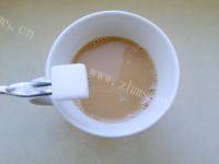 美味的可可奶茶做法图解6)