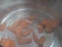 美味早餐山药萝卜粥做法图解4)