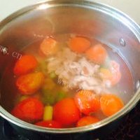 清香的芦笋番茄蛋花汤的做法图解六