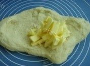 蜜豆餐包做法图解1)