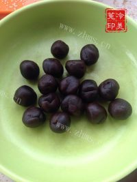 美味健康的土豆枣泥芝麻饼做法图解7)