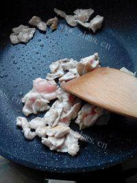 家常菜苦瓜炒肉片做法图解2)