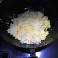 喷香的蛋炒饭的做法图解四