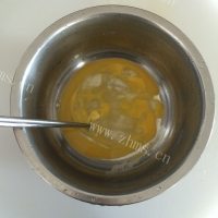 美味的小草帽蛋炒饭做法图解2)