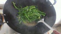 家常菜素炒菜心做法图解6)