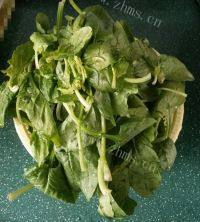 下酒菜菠菜拌花生米做法图解1)
